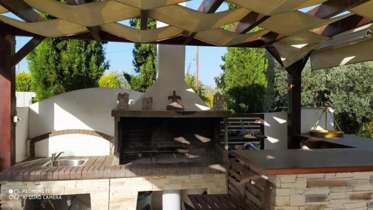 Luxurious 6 Bedroom Villa In A Great Location Chalkida Exterior photo