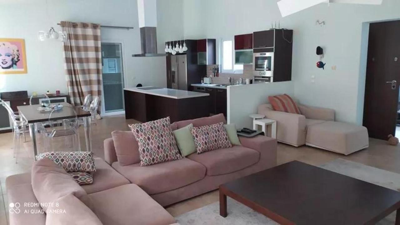 Luxurious 6 Bedroom Villa In A Great Location Chalkida Exterior photo